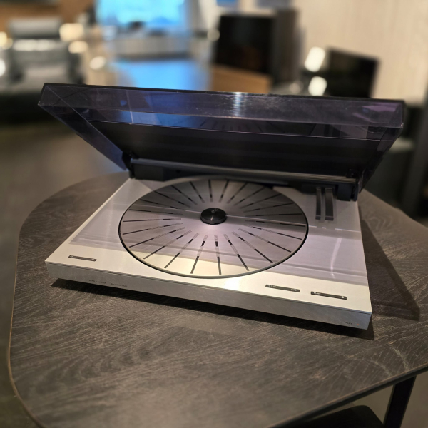 Fux AG Multimedia Webshop - Bang & Olufsen Beogram 6500